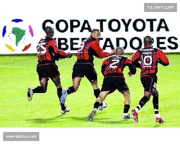 南美解放者杯圣保罗客场艰难取胜晋级在望