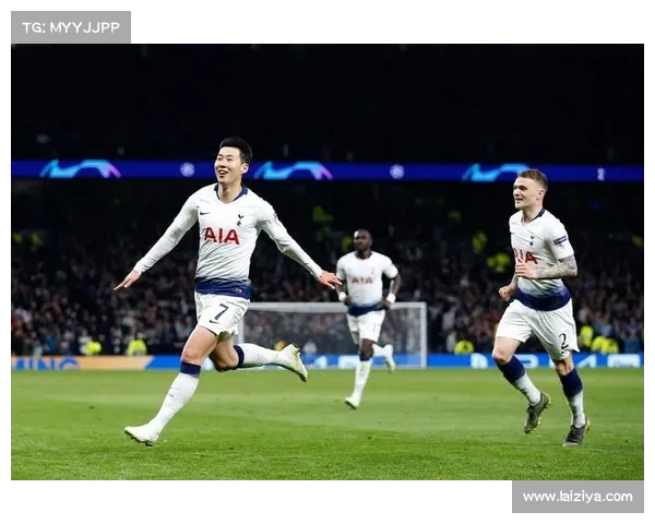 切尔西进攻流畅，防守坚固，完美配合